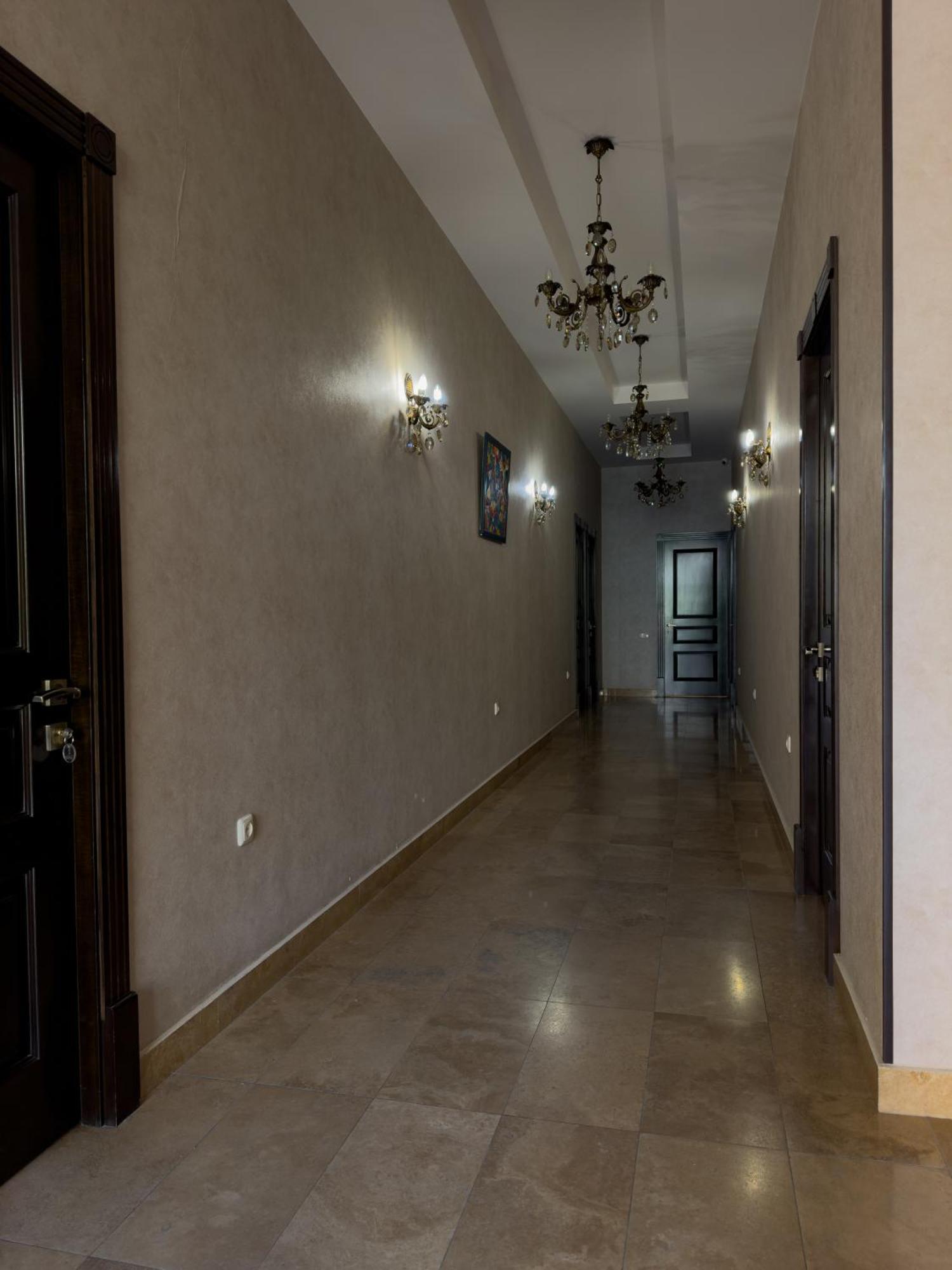 Eridana Hotel Jerevan Buitenkant foto