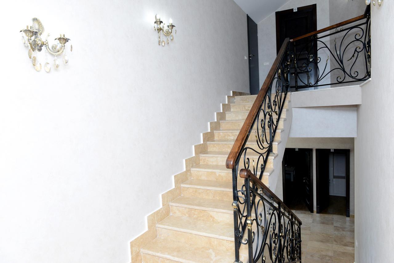 Eridana Hotel Jerevan Buitenkant foto